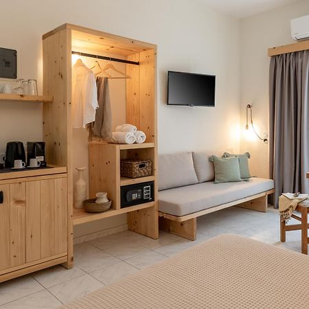 Capella Skiathos, Town Bagian luar foto