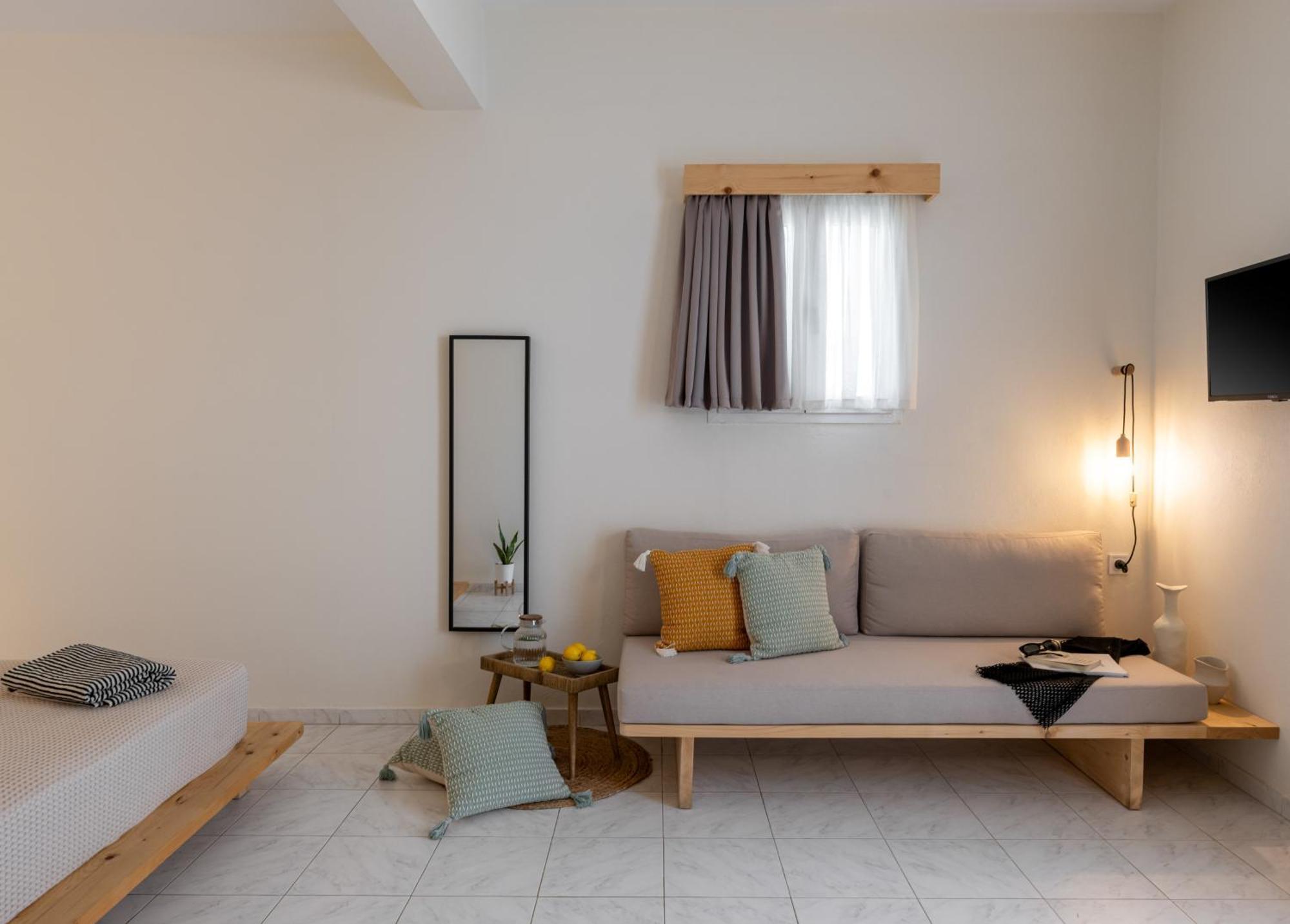 Capella Skiathos, Town Bagian luar foto